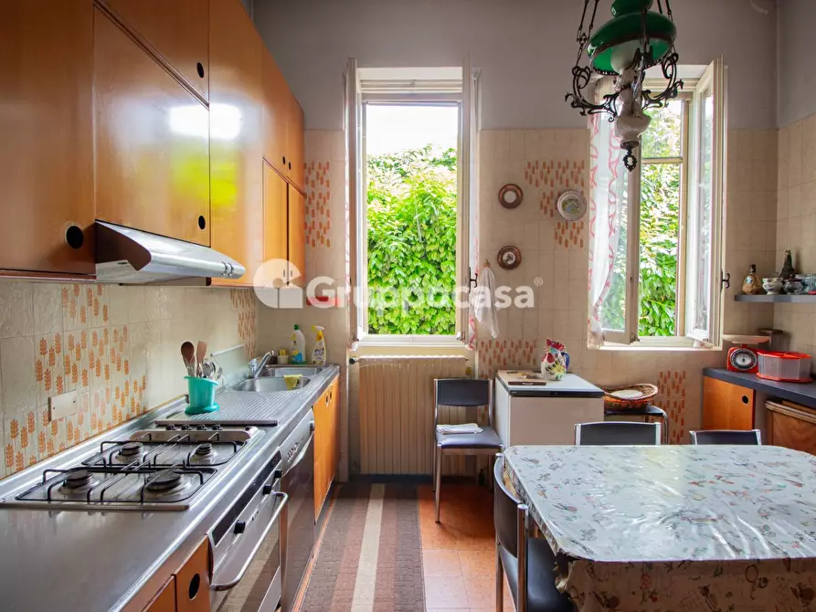 Immagine 8 di Villa in vendita  in Via Roma 60 a Bernate Ticino