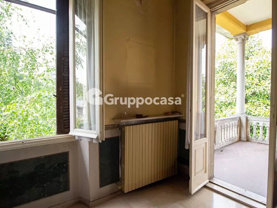 Immagine 28 di Villa in vendita  in Via Roma 60 a Bernate Ticino
