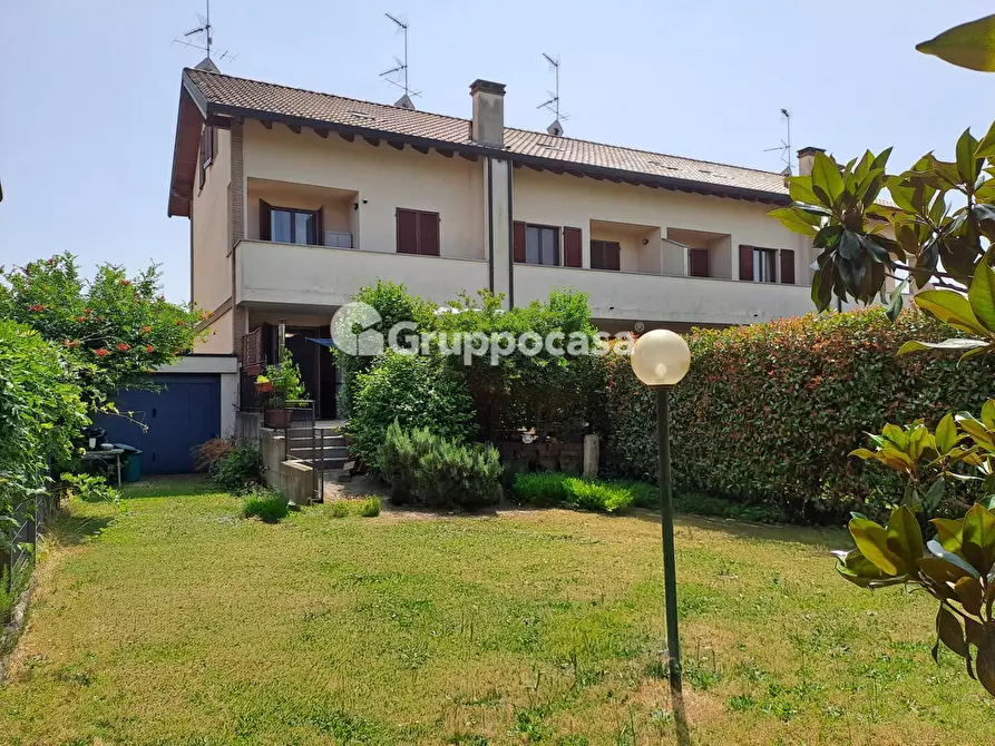 Immagine 27 di Villetta a schiera in vendita  in Via Cler 170 a Magenta