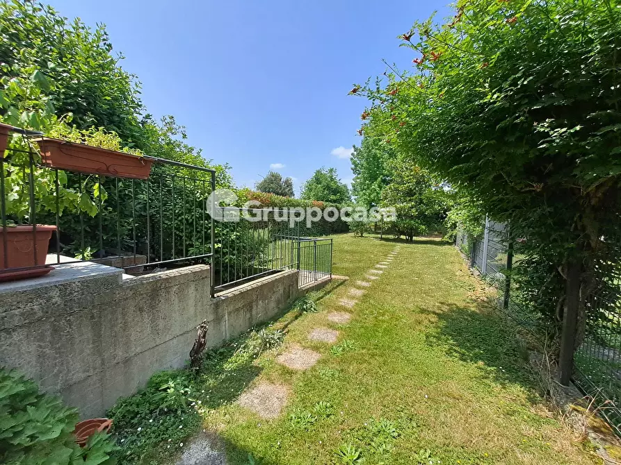 Immagine 28 di Villetta a schiera in vendita  in Via Cler 170 a Magenta