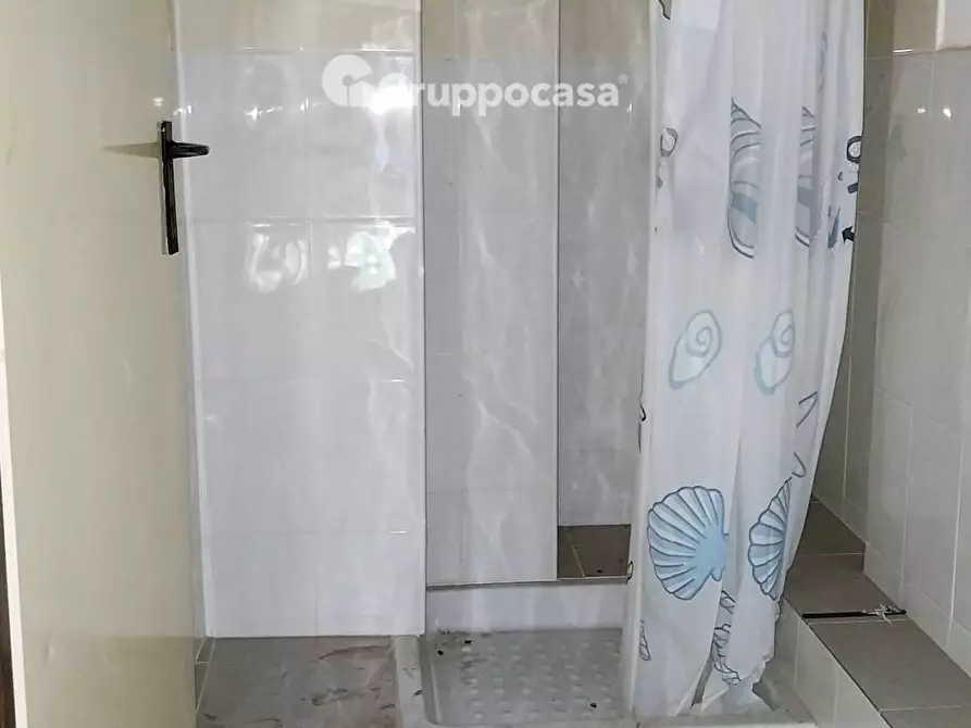 Immagine 31 di Villa in vendita  in Via Brodolini 8 a Magenta