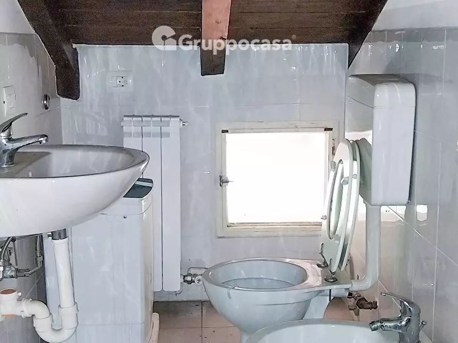 Immagine 32 di Villa in vendita  in Via Brodolini 8 a Magenta