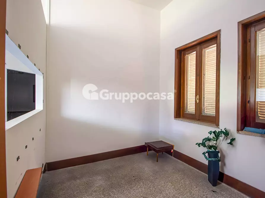 Immagine 23 di Villa in vendita  in Via Brodolini 8 a Magenta