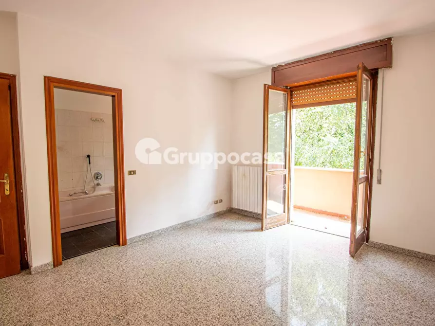 Immagine 17 di Villa in vendita  in Via Brodolini 8 a Magenta