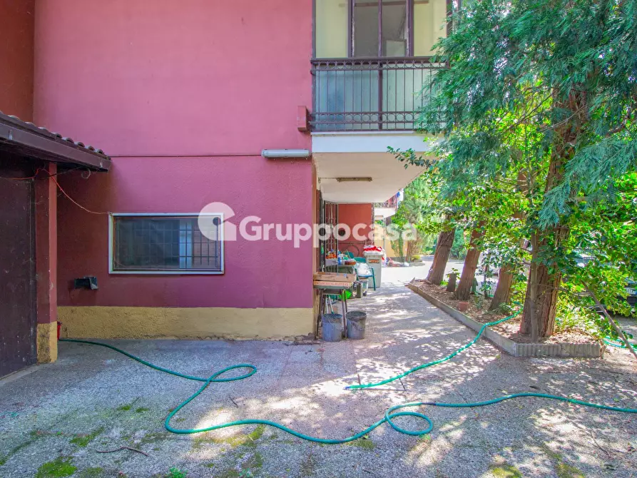 Immagine 29 di Villa in vendita  in Via Settembrini 10 a Corbetta