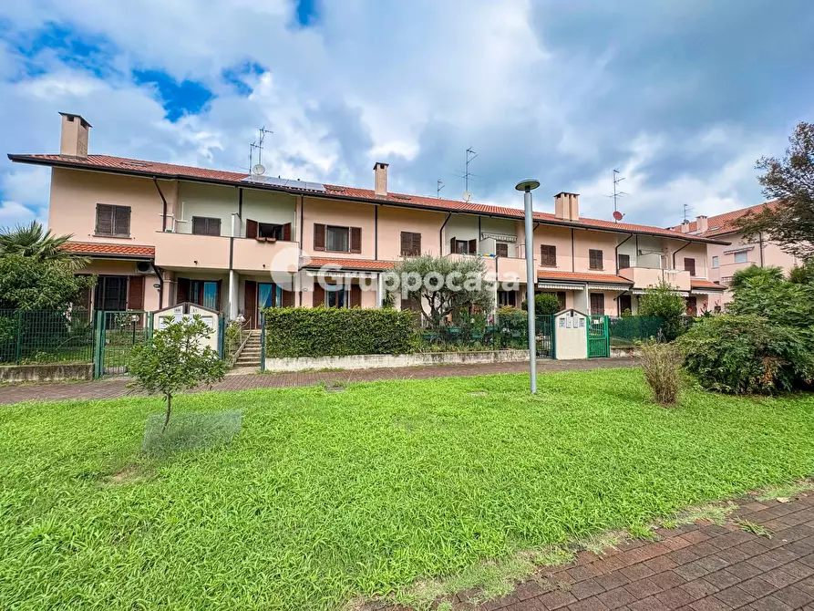 casa indipendente in vendita a Magenta