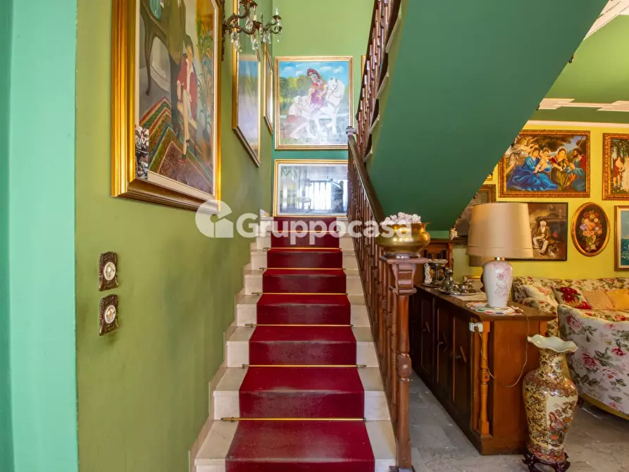 Immagine 4 di Palazzo in vendita  in Piazza San Martino 28 a Bernate Ticino