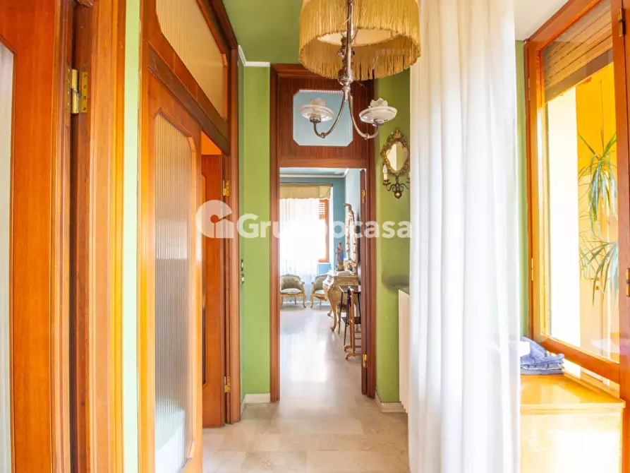 Immagine 19 di Palazzo in vendita  in Piazza San Martino 28 a Bernate Ticino