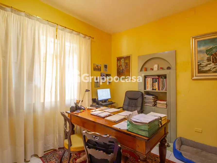 Immagine 22 di Palazzo in vendita  in Piazza San Martino 28 a Bernate Ticino