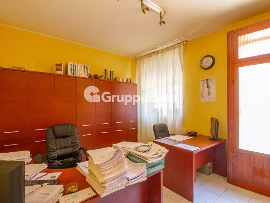 Immagine 23 di Palazzo in vendita  in Piazza San Martino 28 a Bernate Ticino