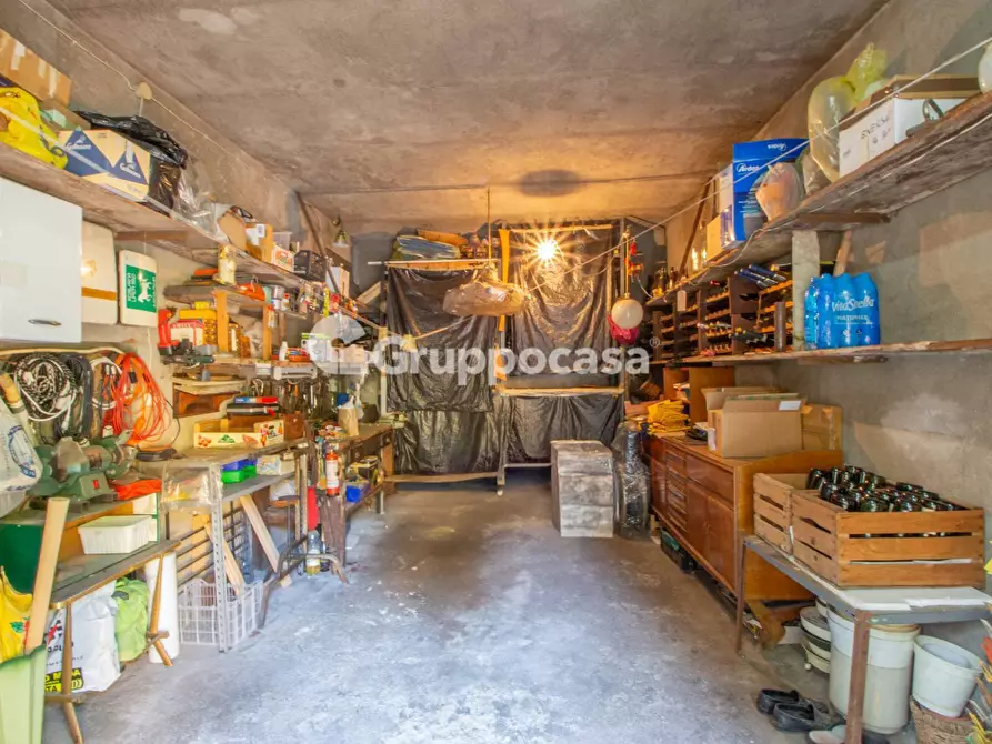 Immagine 32 di Palazzo in vendita  in Piazza San Martino 28 a Bernate Ticino