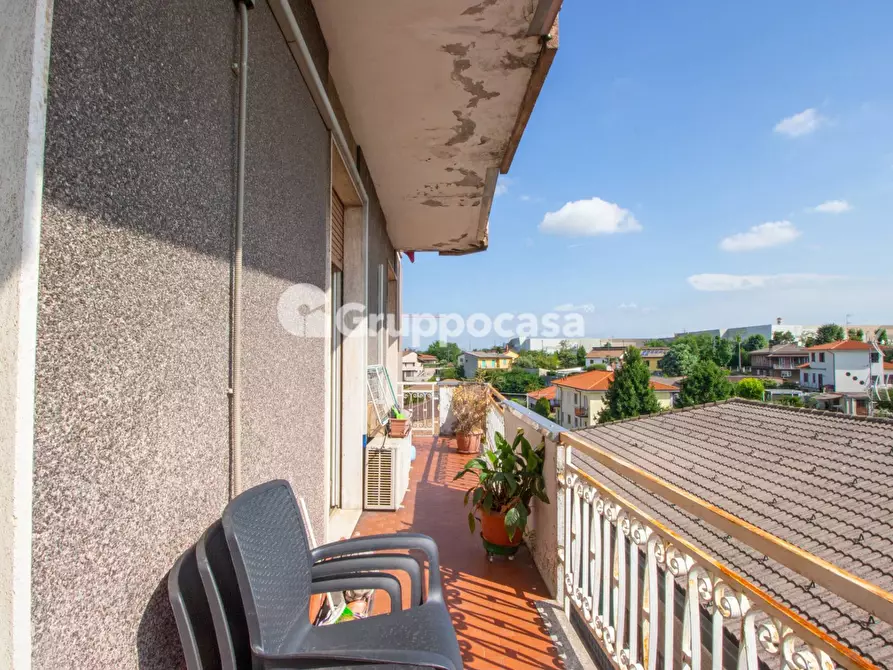 Immagine 12 di Appartamento in vendita  in via Enrico Fermi 6 a Bernate Ticino