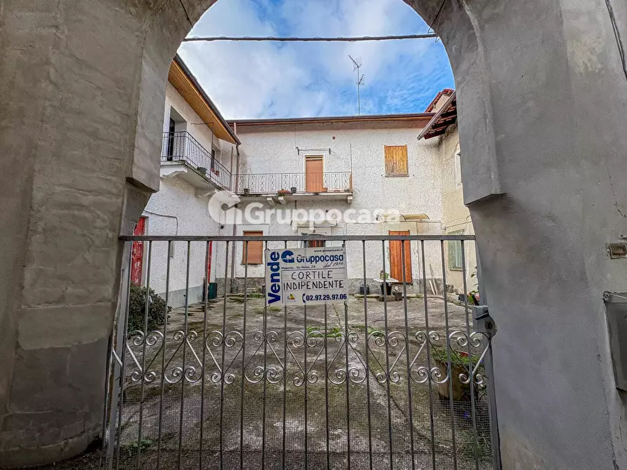 Immagine 2 di Casa indipendente in vendita  in via Santa Maria 14 a Inveruno