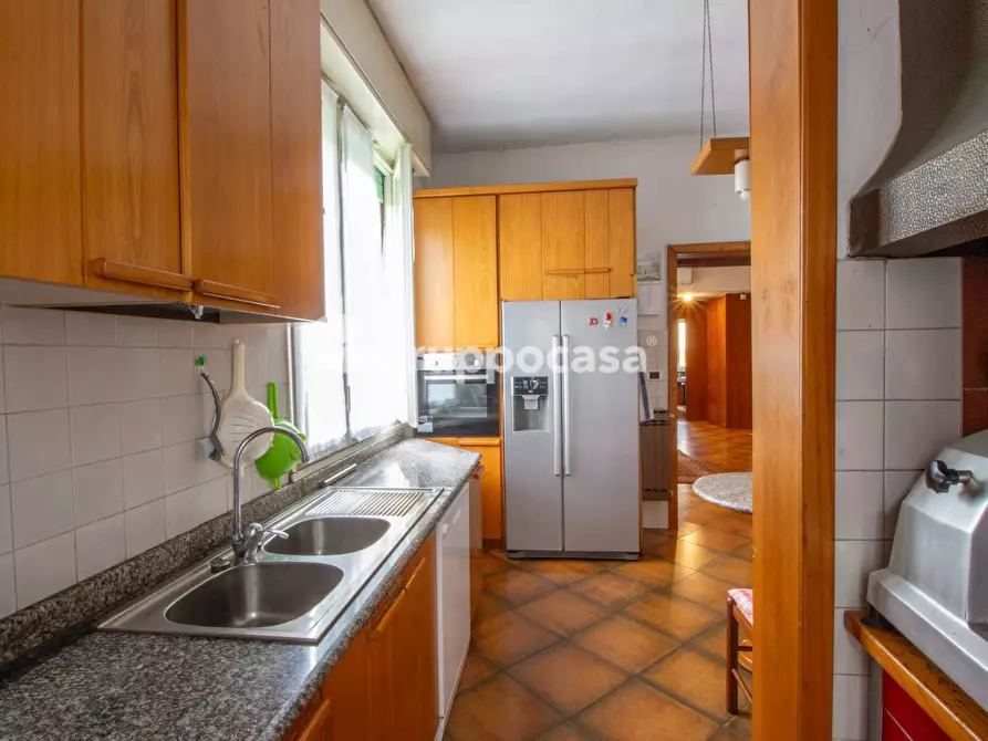 Immagine 10 di Casa indipendente in vendita  in Via G. Marconi 27 a Magenta