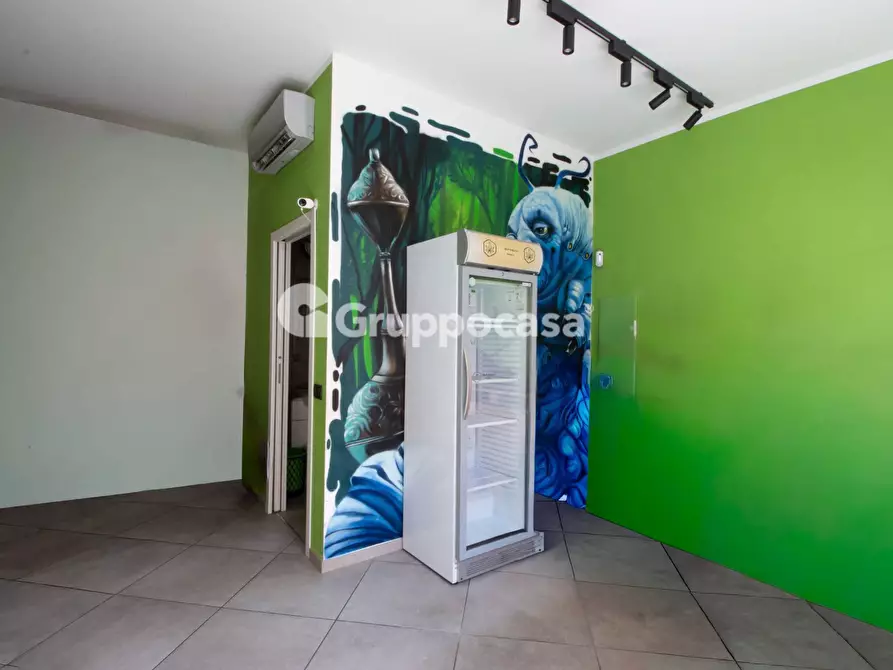 Immagine 5 di Locale commerciale in affitto  in Via IV Novembre 61/63 a Magenta