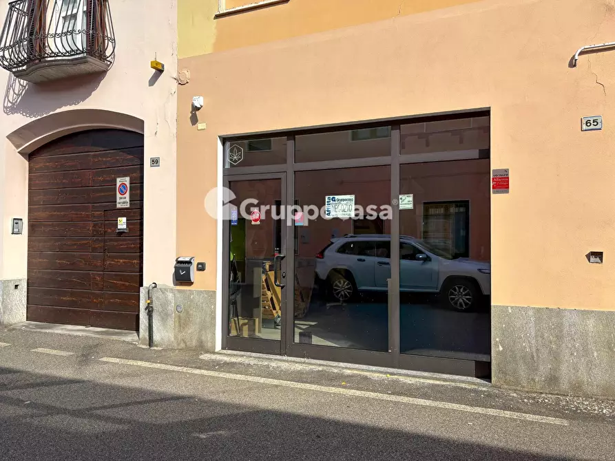 Immagine 14 di Locale commerciale in affitto  in Via IV Novembre 61/63 a Magenta