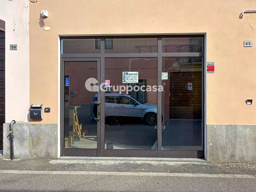 Immagine 2 di Locale commerciale in affitto  in Via IV Novembre 61/63 a Magenta