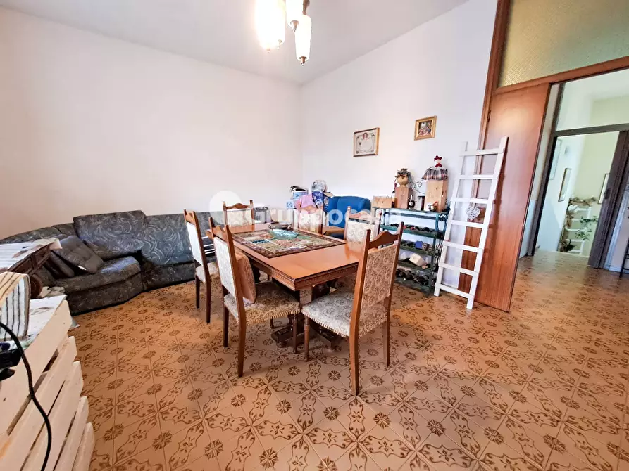 Immagine 21 di Villa in vendita  in Via 2 Giugno 6 a Bernate Ticino