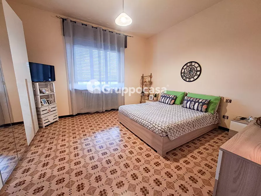 Immagine 25 di Villa in vendita  in Via 2 Giugno 6 a Bernate Ticino