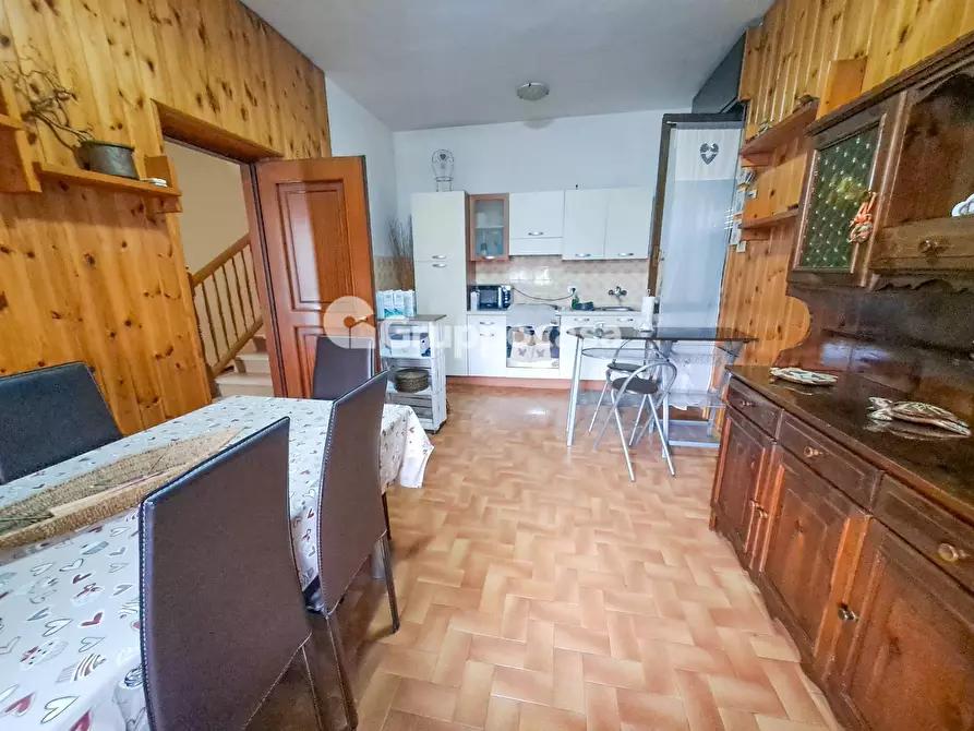 Immagine 32 di Villa in vendita  in Via 2 Giugno 6 a Bernate Ticino