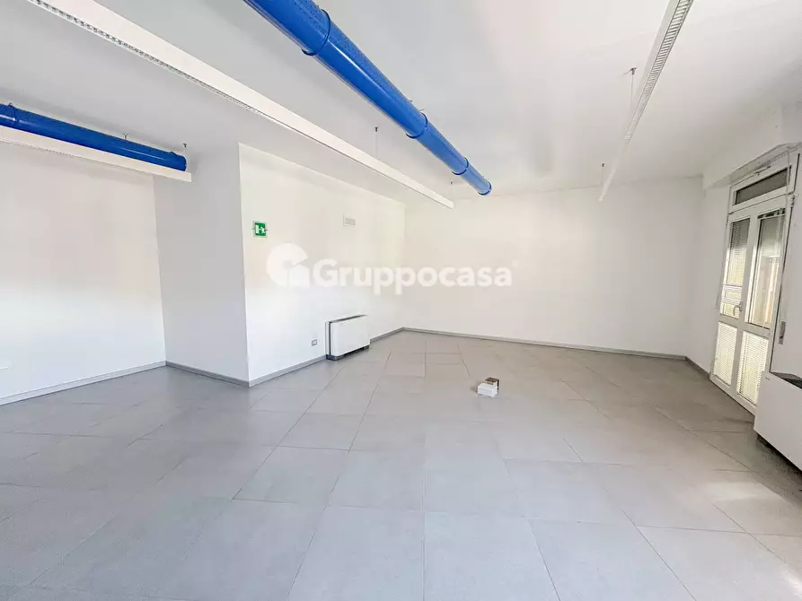 Immagine 14 di Ufficio in vendita  in Galleria dei Portici 3 a Magenta