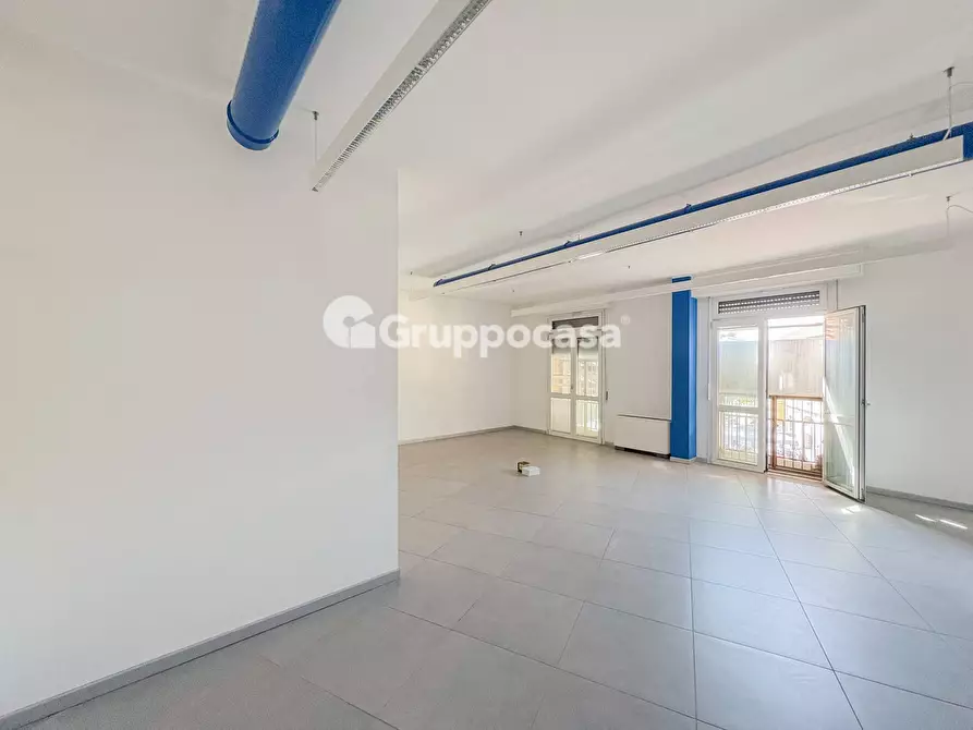 Immagine 16 di Ufficio in vendita  in Galleria dei Portici 3 a Magenta