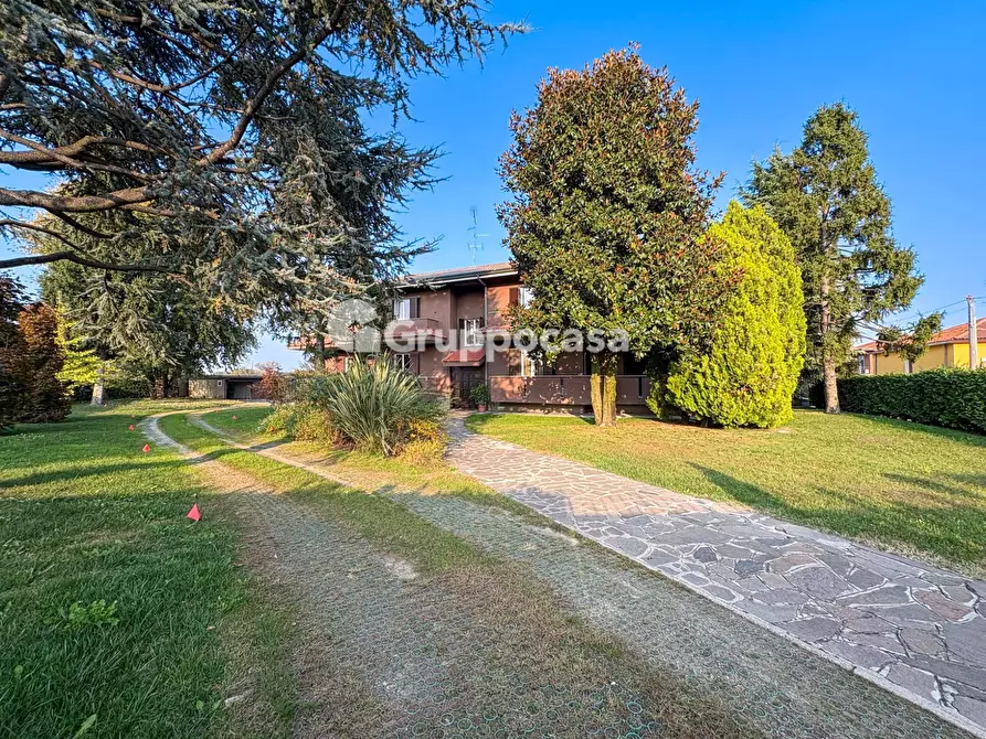 Immagine 3 di Appartamento in vendita  in Via De Gasperi 1 a Bernate Ticino