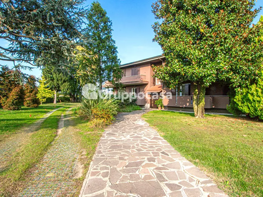 Immagine 33 di Appartamento in vendita  in Via De Gasperi 1 a Bernate Ticino