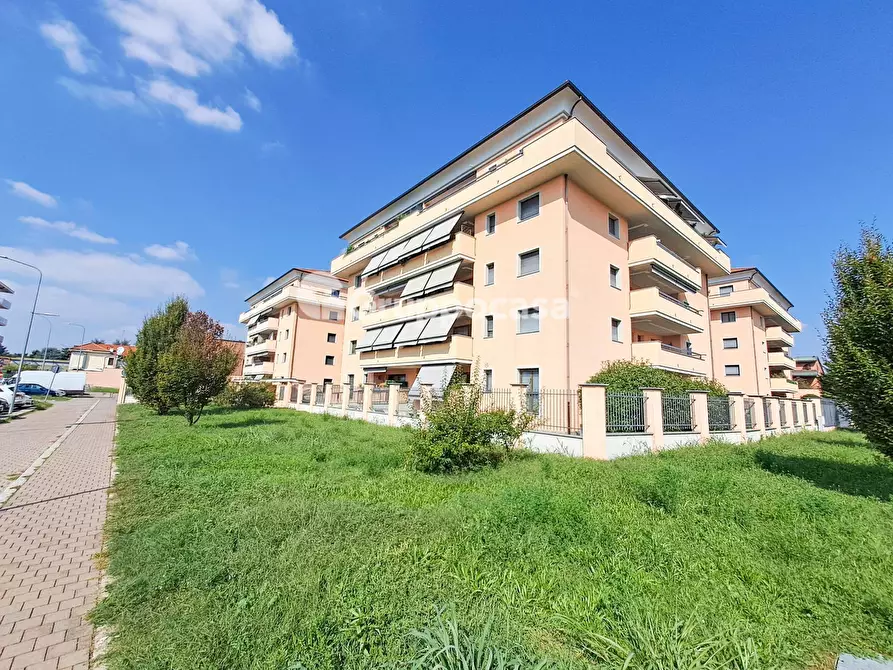 Immagine 31 di Appartamento in vendita  in via F.lli Sanchioli 11 a Magenta