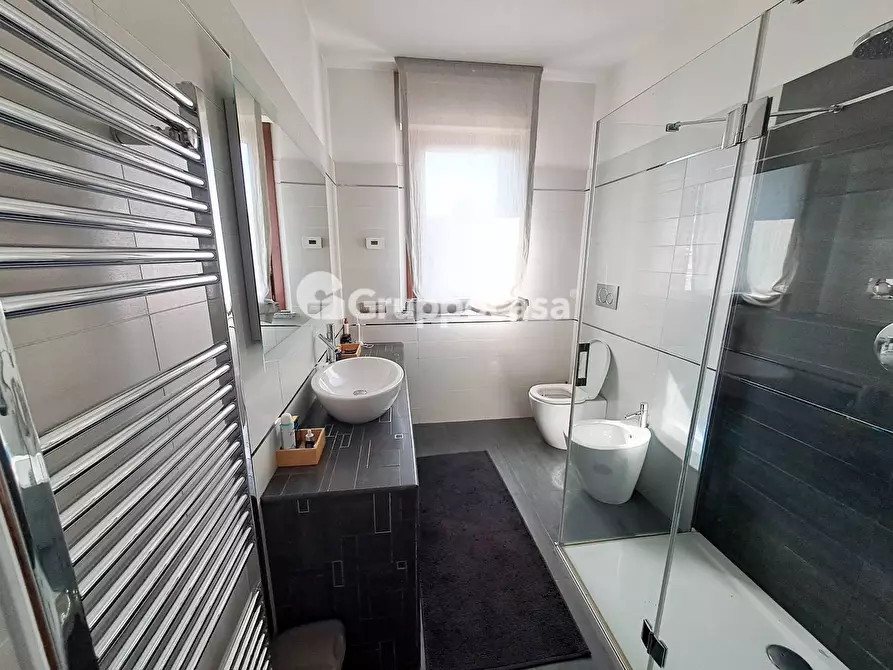 Immagine 25 di Appartamento in vendita  in via F.lli Sanchioli 11 a Magenta