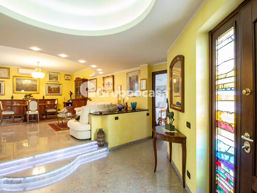 Immagine 5 di Villa in vendita  in Via Don Oldrati 42 a Bernate Ticino