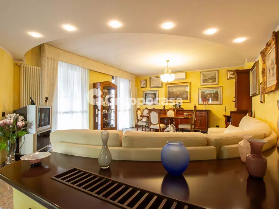 Immagine 6 di Villa in vendita  in Via Don Oldrati 42 a Bernate Ticino