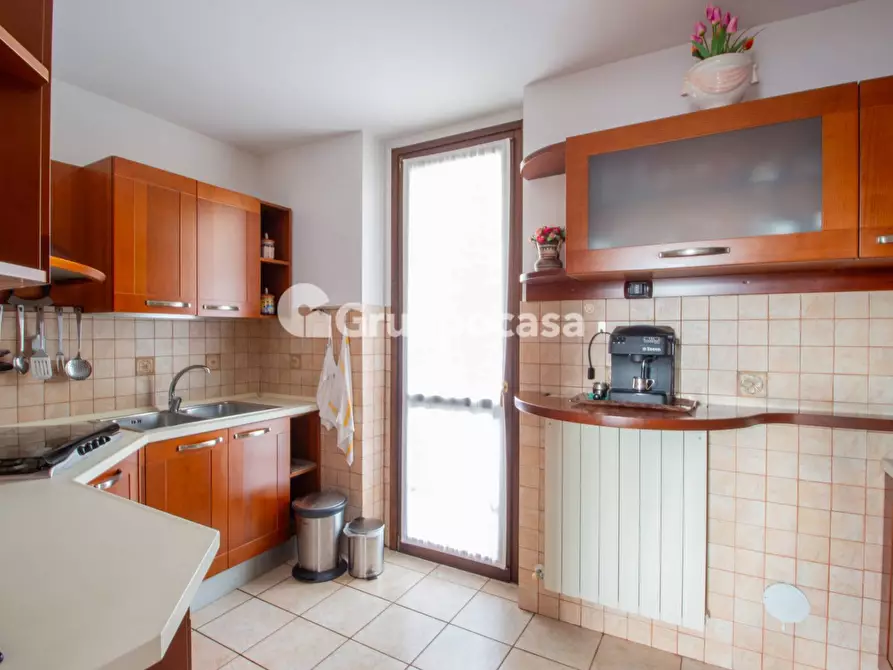 Immagine 13 di Villa in vendita  in Via Don Oldrati 42 a Bernate Ticino