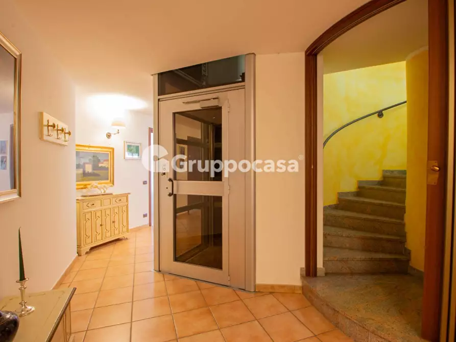 Immagine 26 di Villa in vendita  in Via Don Oldrati 42 a Bernate Ticino
