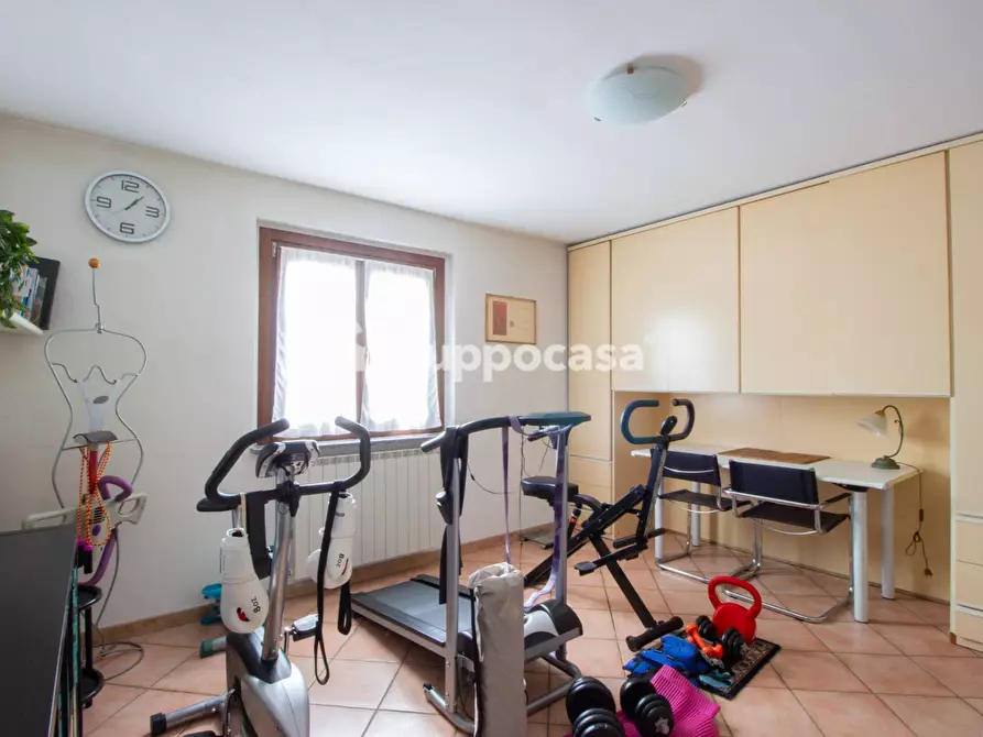 Immagine 37 di Villa in vendita  in Via Don Oldrati 42 a Bernate Ticino