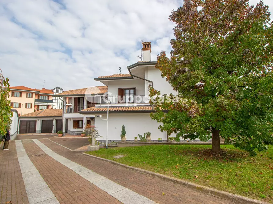 Immagine 40 di Villa in vendita  in Via Don Oldrati 42 a Bernate Ticino