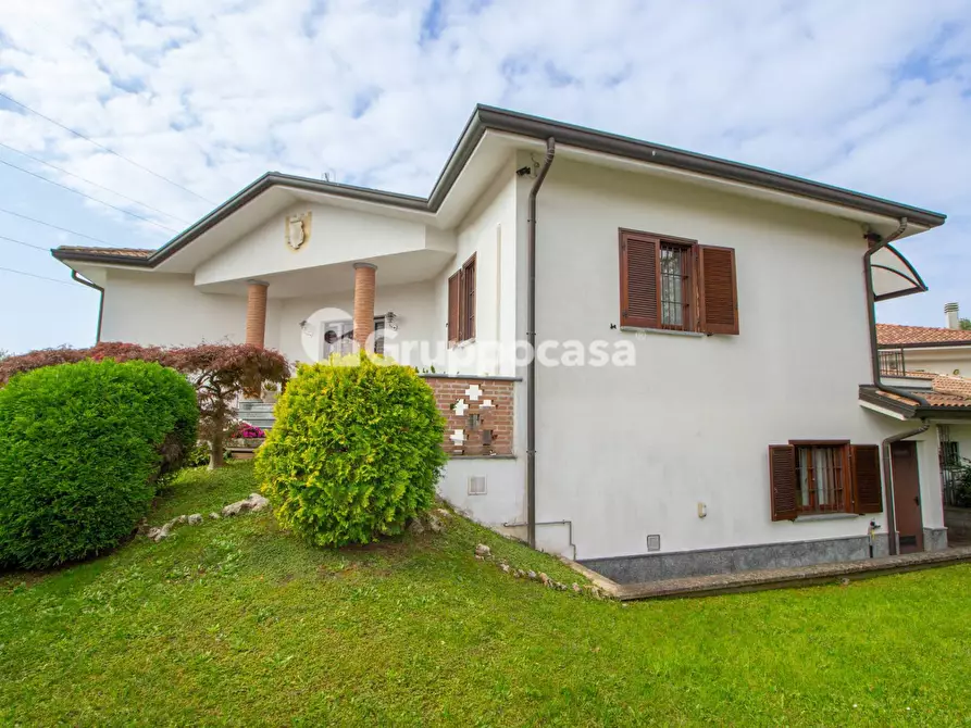 Immagine 41 di Villa in vendita  in Via Don Oldrati 42 a Bernate Ticino