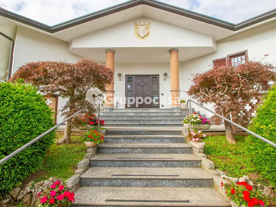 Immagine 45 di Villa in vendita  in Via Don Oldrati 42 a Bernate Ticino