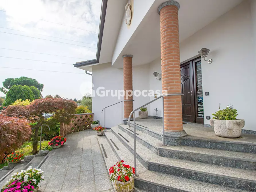 Immagine 48 di Villa in vendita  in Via Don Oldrati 42 a Bernate Ticino