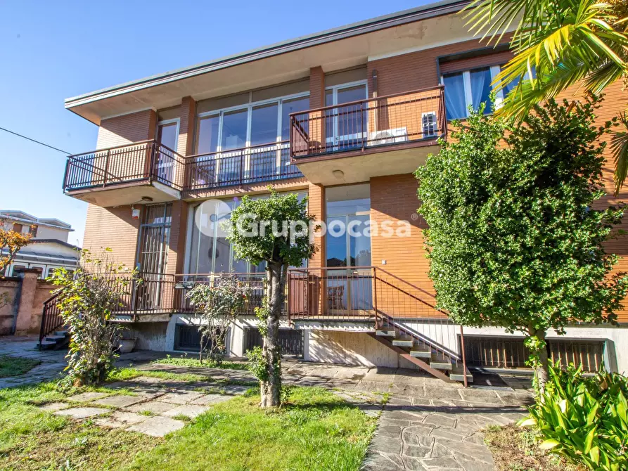 Immagine 3 di Villa in vendita  in Via L. Manara 12 a Magenta