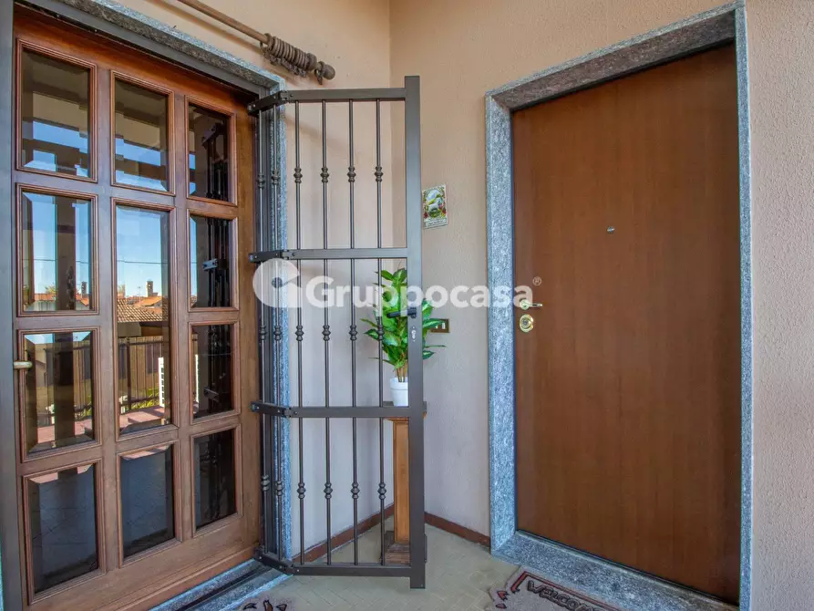 Immagine 25 di Villa in vendita  in Via L. Manara 12 a Magenta