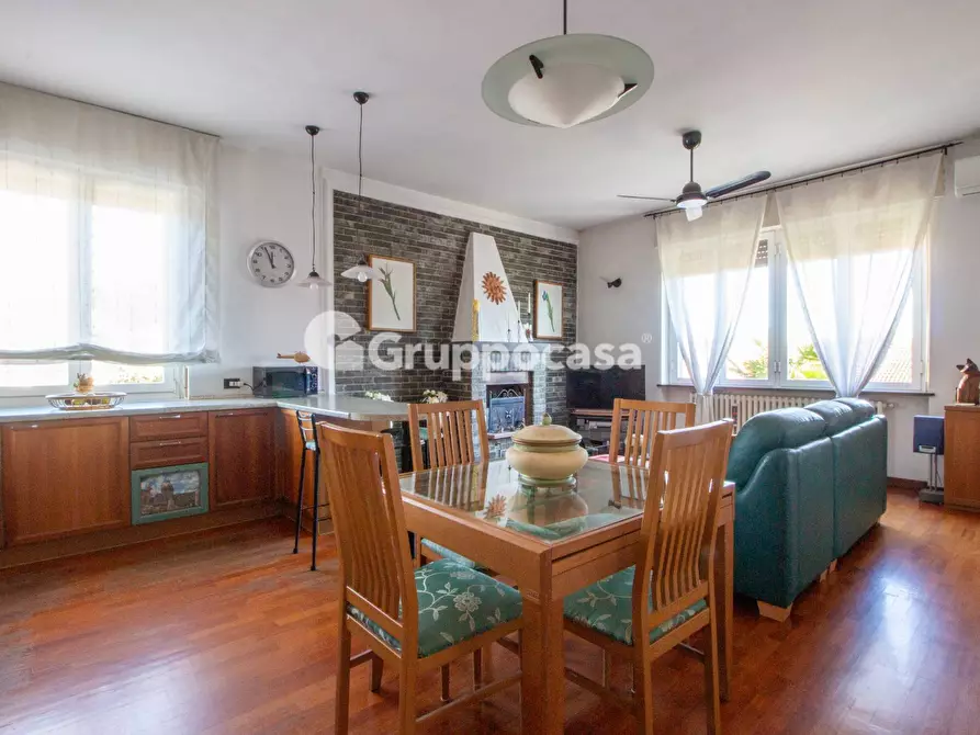 Immagine 40 di Villa in vendita  in Via L. Manara 12 a Magenta