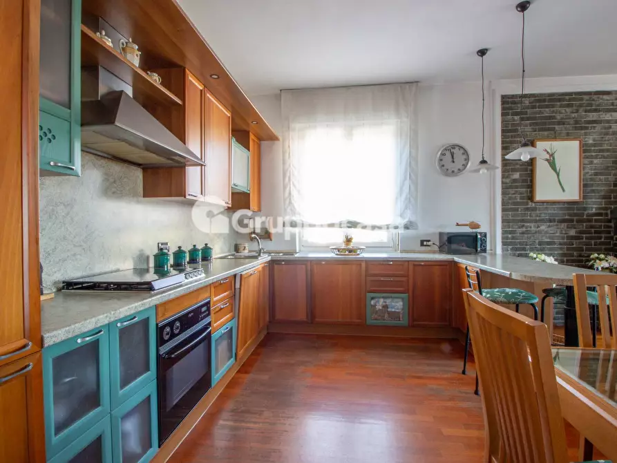 Immagine 41 di Villa in vendita  in Via L. Manara 12 a Magenta