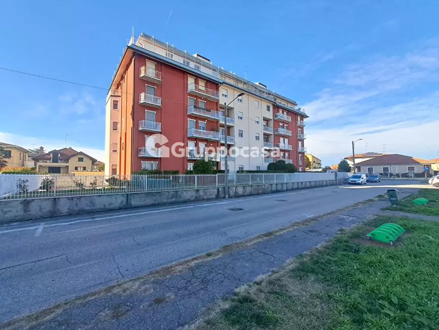 Immagine 27 di Appartamento in vendita  in Via Montenero 29 a Corbetta