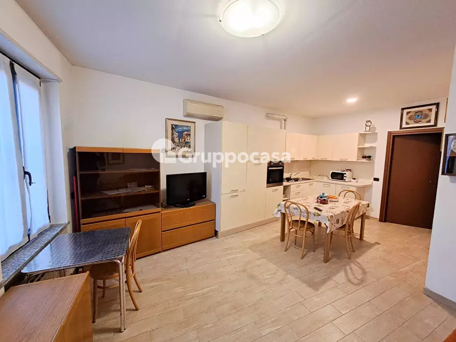 Immagine 3 di Appartamento in vendita  in Via Marcora 6 a Inveruno