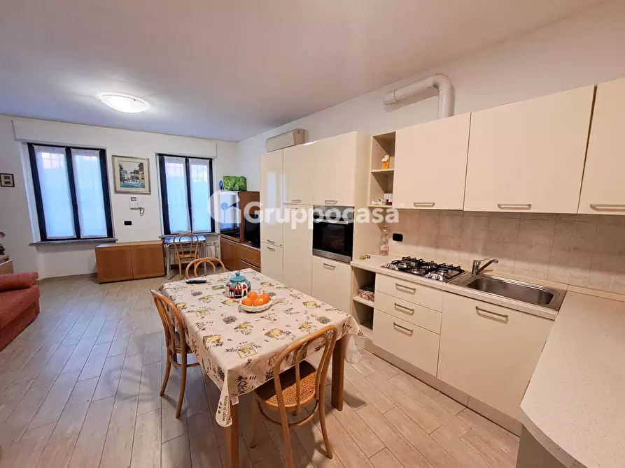 Immagine 6 di Appartamento in vendita  in Via Marcora 6 a Inveruno