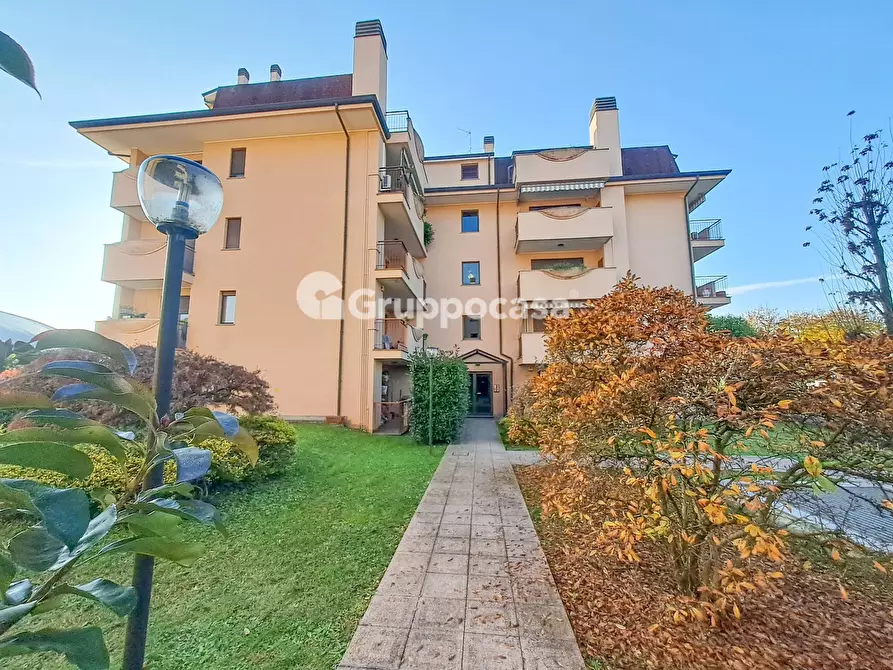 Immagine 2 di Appartamento in vendita  in Strada Padana Est 11/B a Magenta