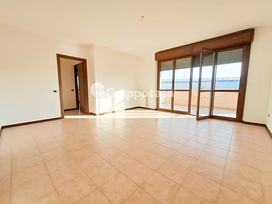 Immagine 5 di Appartamento in vendita  in Strada Padana Est 11/B a Magenta