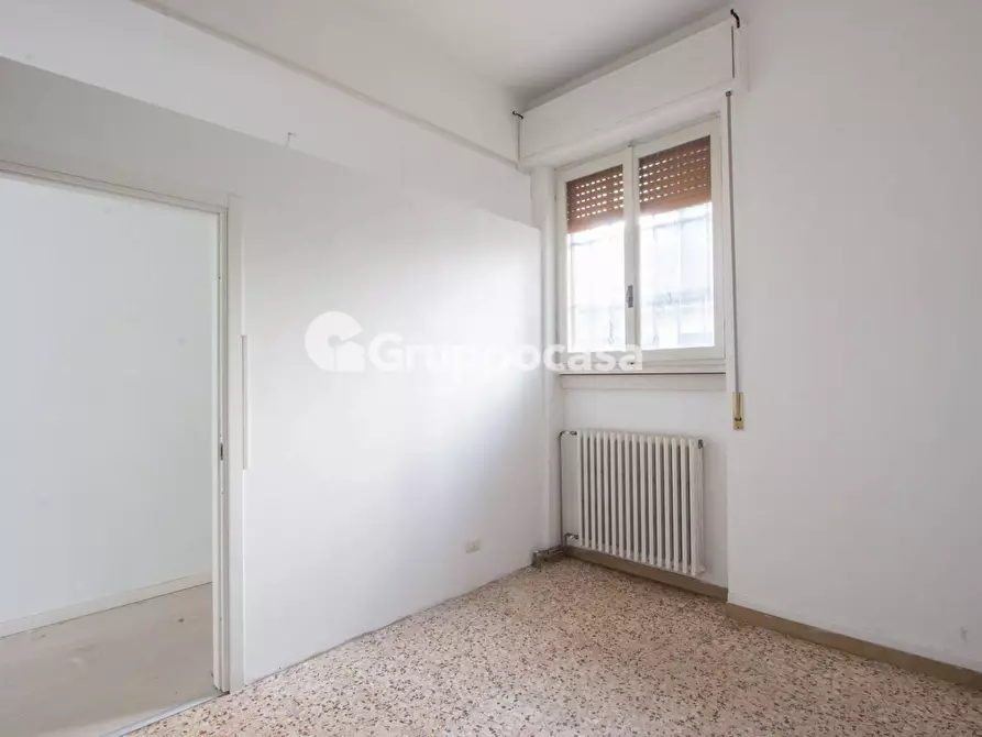 Immagine 6 di Locale commerciale in affitto  in Via Magenta 27 a Abbiategrasso