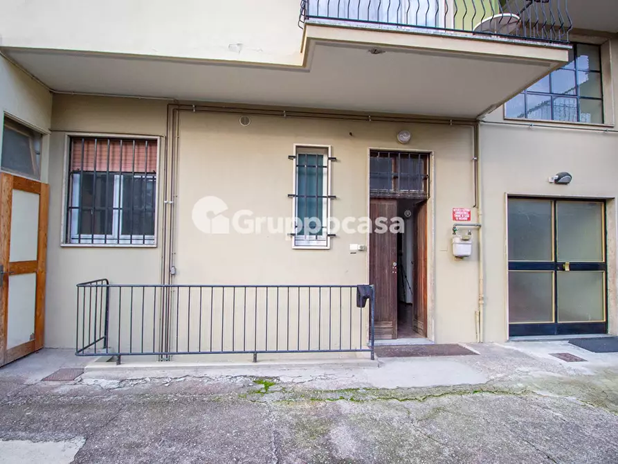 Immagine 12 di Locale commerciale in affitto  in Via Magenta 27 a Abbiategrasso